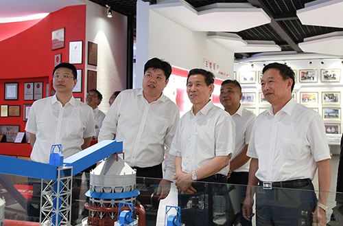 喬龍德:建材裝備企業(yè)要肩負歷史使命 成為行業(yè)高質量發(fā)展支撐