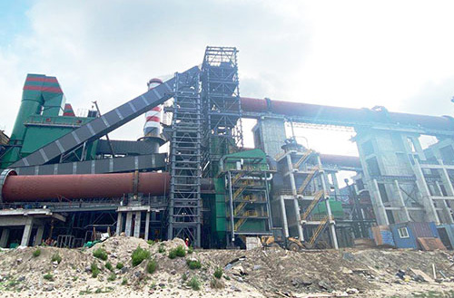 年產100萬噸鎳鐵回轉窯項目安裝現(xiàn)場