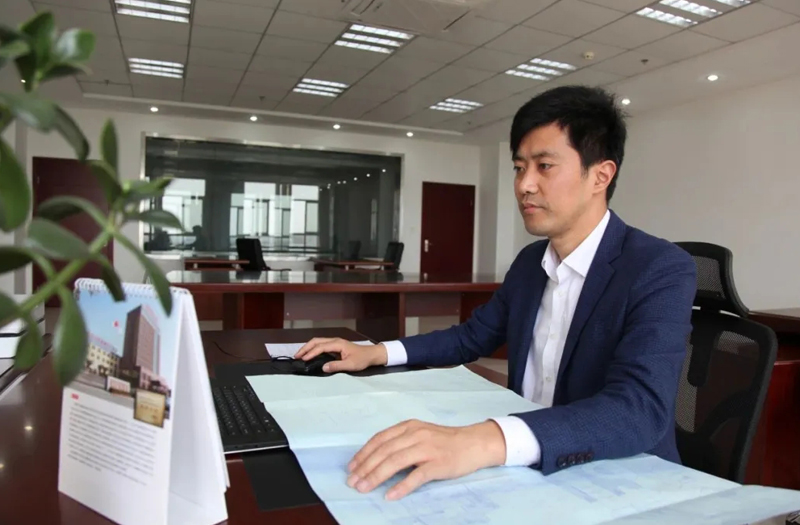 海安名匠丨江蘇鵬飛集團(tuán)股份有限公司設(shè)計(jì)中心主任，高級工程師、高級技師李曉平